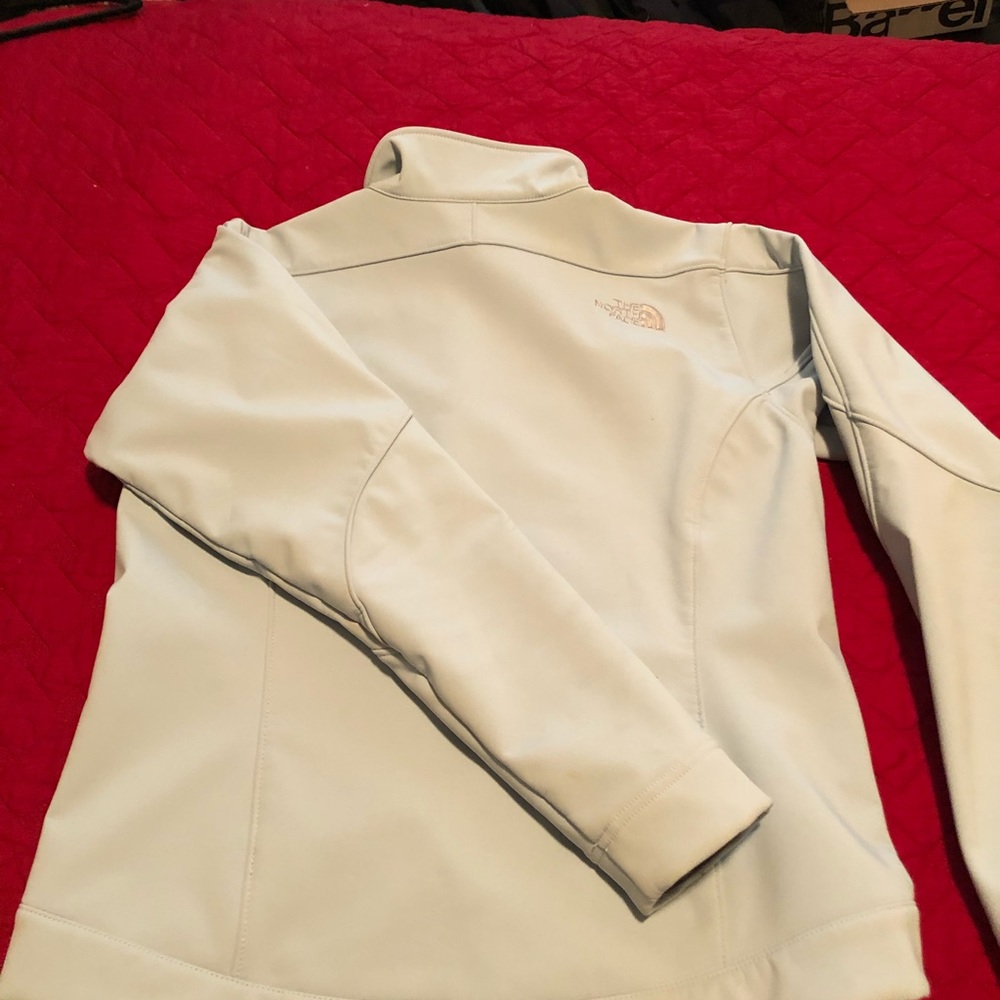 North Face Apex Softshell Jacket - Small - image 8